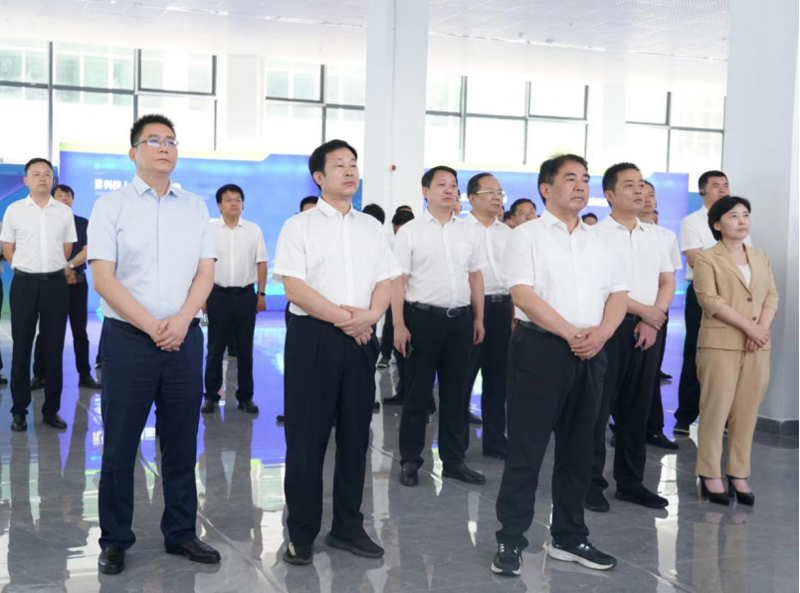 曹普華、李摯帶隊考察岳陽高新技術產業園區項目
